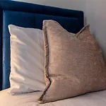 High-End Flat Near City Centre