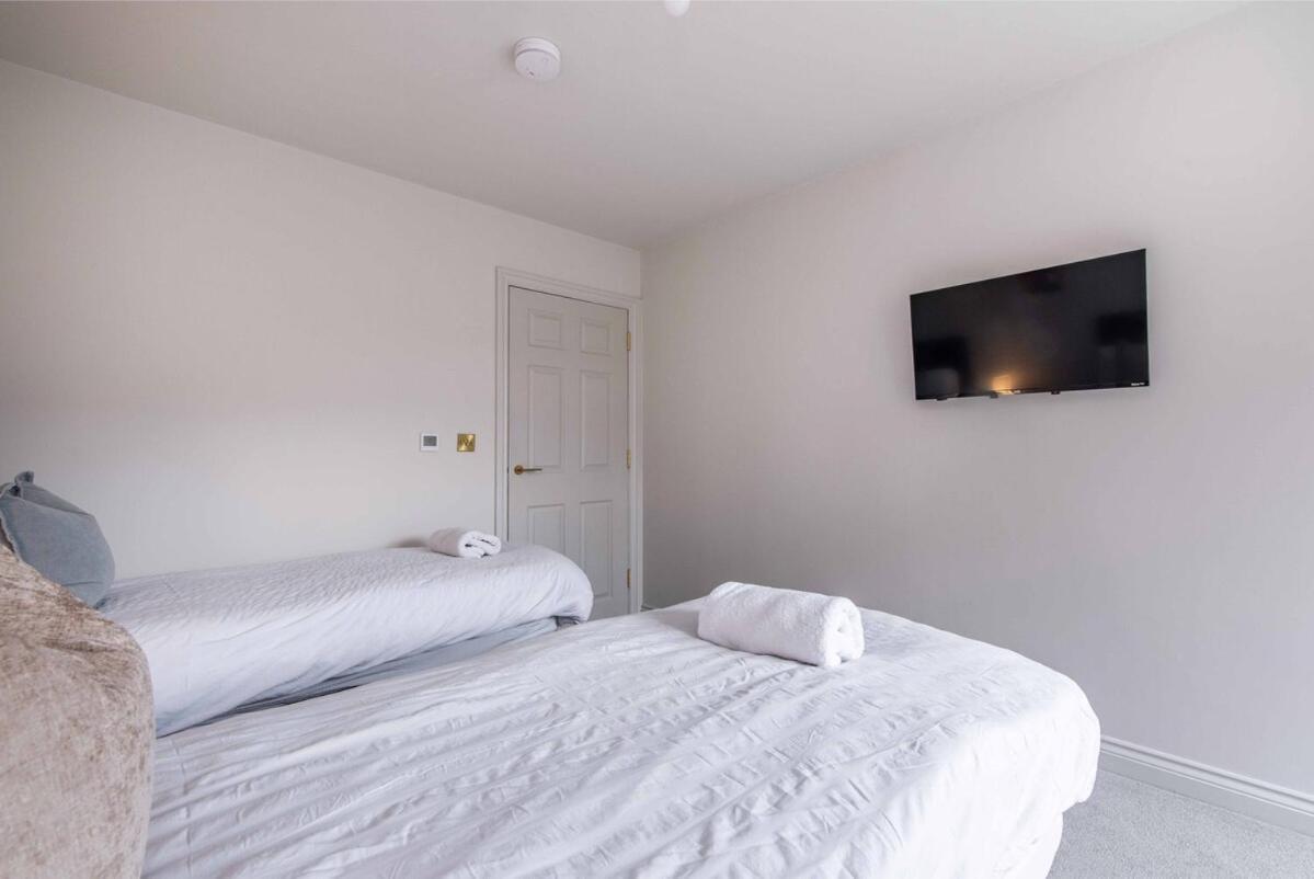 High-end Flat Near Centre Apartment